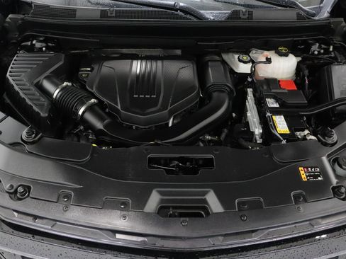 Used 2025 Chevrolet Traverse LT w/ Midnight/Sport Edition image 41