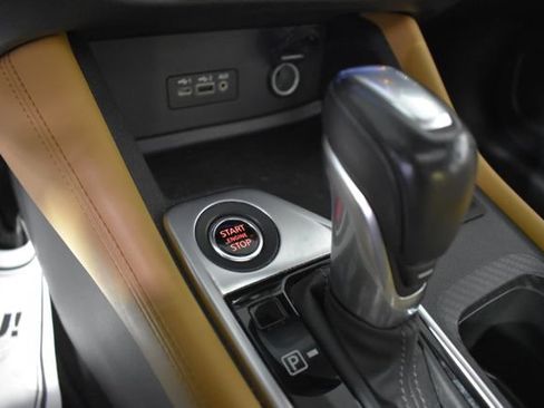 Used 2023 Nissan Sentra SV w/ SV Premium Package FWD image 17