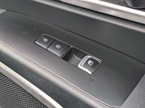 Used 2025 Kia Telluride S AWD/4WD image 39