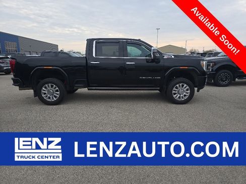 Used 2023 GMC Sierra 2500 Denali w/ Denali Ultimate Package AWD/4WD image 1