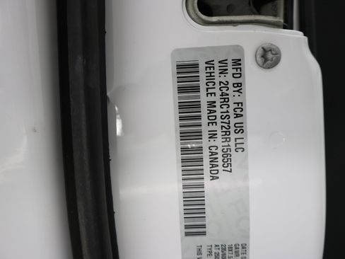 Used 2024 Chrysler Pacifica Limited FWD image 73