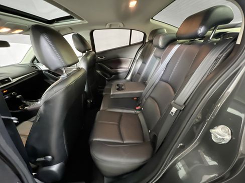 Used 2018 MAZDA MAZDA3 Touring image 26