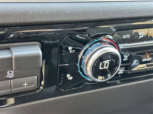 New 2026 GMC Sierra 1500 Elevation w/ LPO, Elevation Black Package image 17