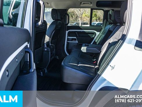 Used 2022 Land Rover Defender 110 SE AWD/4WD image 21