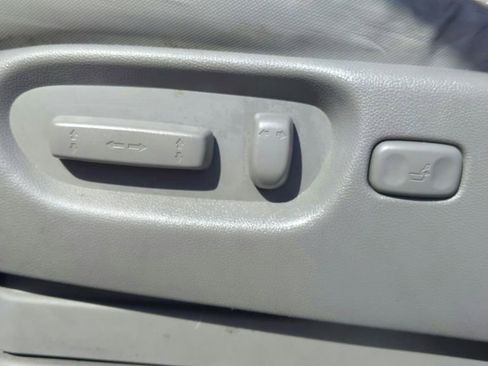 Used 2010 Honda CR-V EX-L image 17