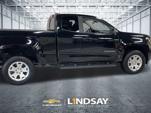 Used 2022 Chevrolet Colorado LT w/ LT Convenience Package image 2