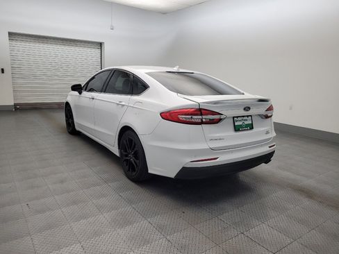 Used 2019 Ford Fusion SE w/ Equipment Group 151A FWD image 5