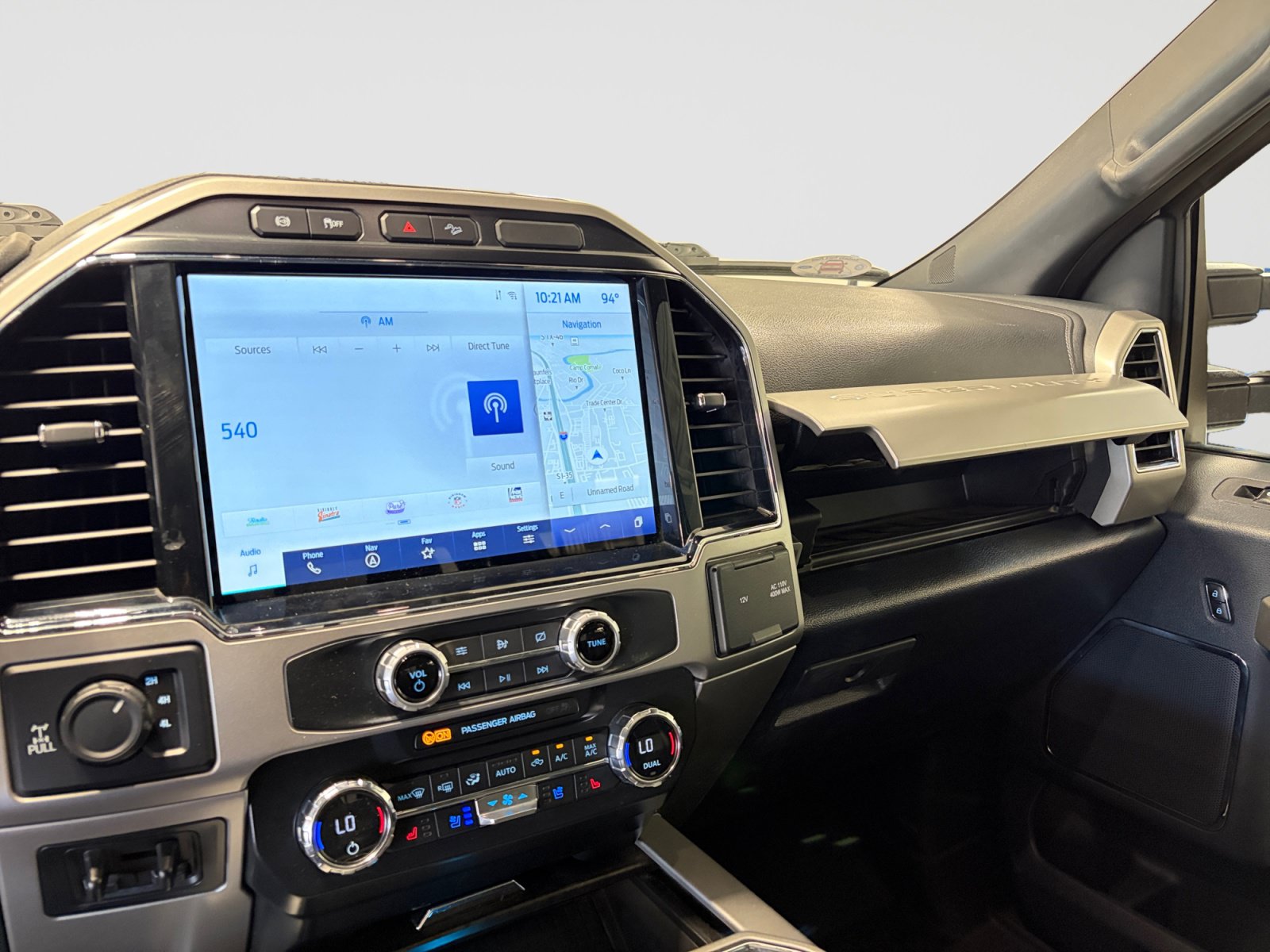 Used 2022 Ford F250 Lariat w/ Lariat Ultimate Package AWD/4WD image 16
