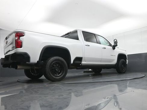 Used 2022 Chevrolet Silverado 2500 High Country w/ Safety Package II image 81