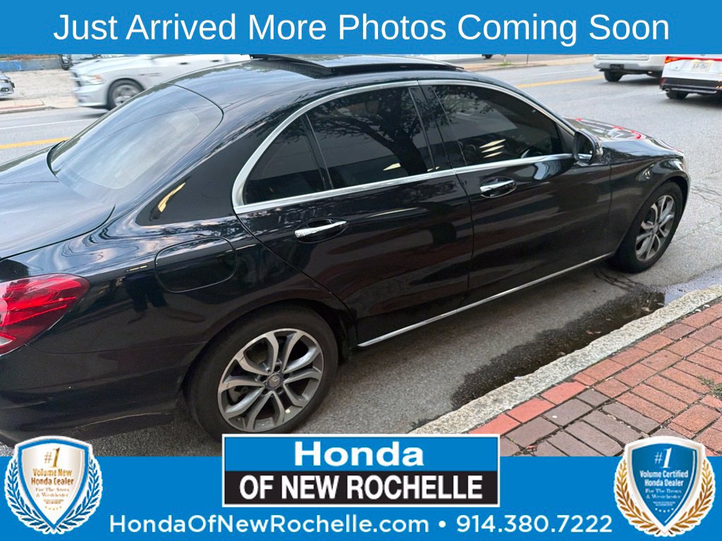 Used 2017 Mercedes-Benz C 300 4MATIC Sedan image 1