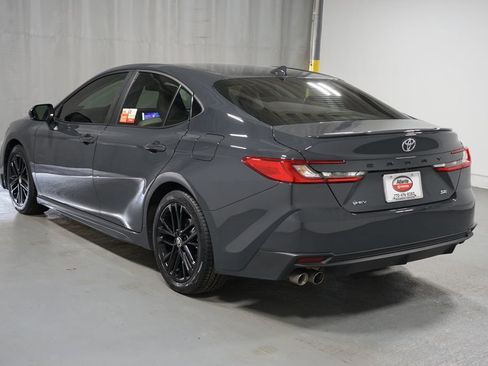 Certified 2025 Toyota Camry SE image 6