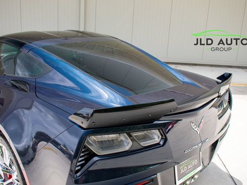 Used 2016 Chevrolet Corvette Z06 w/ Z07 Performance Package RWD image 30