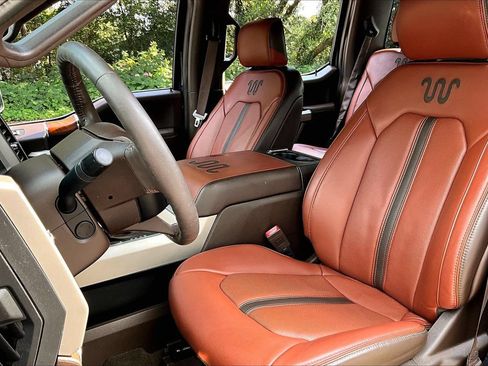 Used 2020 Ford F150 King Ranch w/ Equipment Group 601A Luxury AWD/4WD image 18
