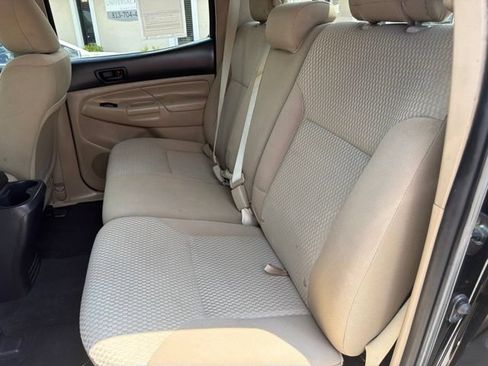 Used 2013 Toyota Tacoma PreRunner w/ SR5 Pkg RWD image 16