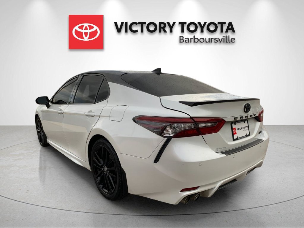 Used 2022 Toyota Camry XSE w/ Navigation Package FWD image 3