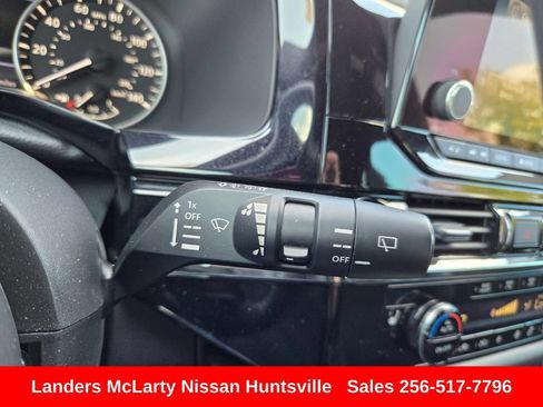 Used 2024 Nissan Pathfinder Rock Creek AWD/4WD image 24
