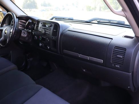 Used 2011 Chevrolet Silverado 1500 LT w/ All-Star Edition AWD/4WD image 17