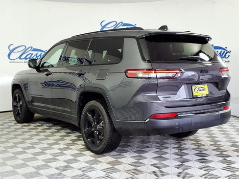 Used 2024 Jeep Grand Cherokee L Limited w/ Black Appearance Package image 2