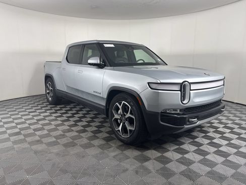 Used 2023 Rivian R1T Adventure AWD/4WD image 7