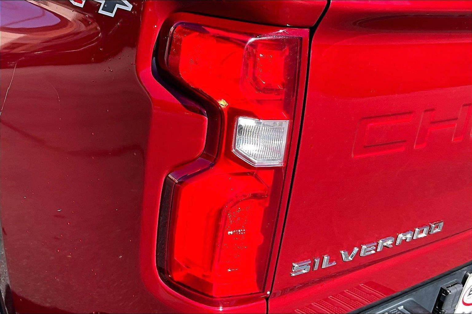 Used 2020 Chevrolet Silverado 2500 LTZ w/ LTZ Premium Package AWD/4WD image 31