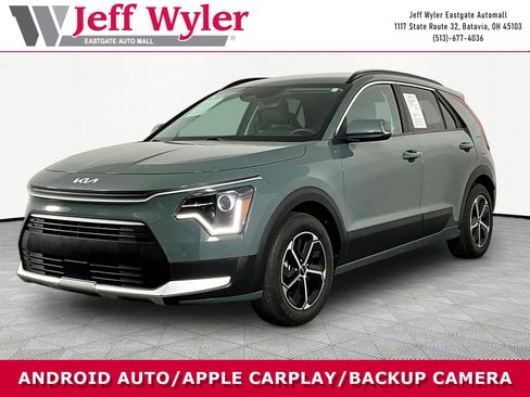 Used 2023 Kia Niro EX FWD image 1