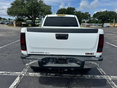 Used 2014 GMC Sierra 2500 SLT w/ SLT Convenience Package AWD/4WD image 7