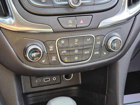 Used 2024 Chevrolet Equinox LT image 23