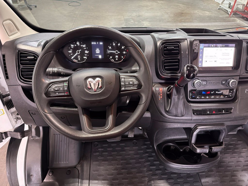 Used 2025 RAM ProMaster 2500 w/ Convenience Group FWD image 12