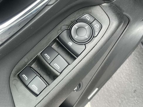 Used 2024 Chevrolet Equinox RS w/ RS Leather Package FWD image 19