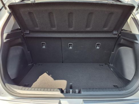 Used 2025 Hyundai Venue SEL FWD image 18