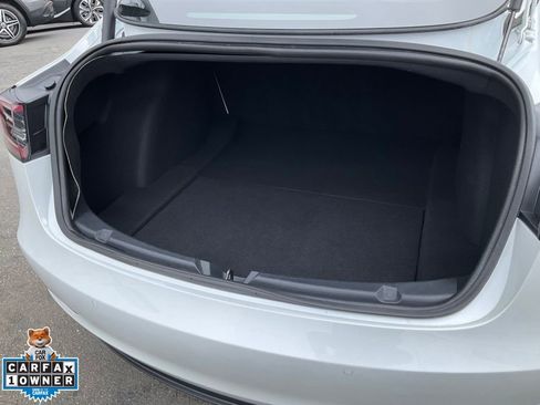 Used 2022 Tesla Model 3 Standard Range RWD image 8