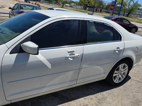 Used 2008 Ford Fusion SEL image 2