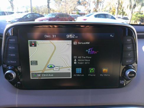 Used 2020 Hyundai Santa Fe Limited image 17