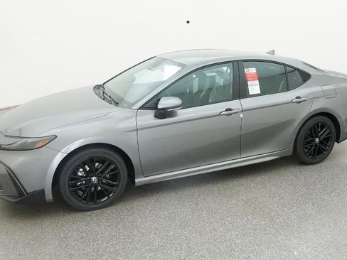 New 2026 Toyota Camry SE image 24