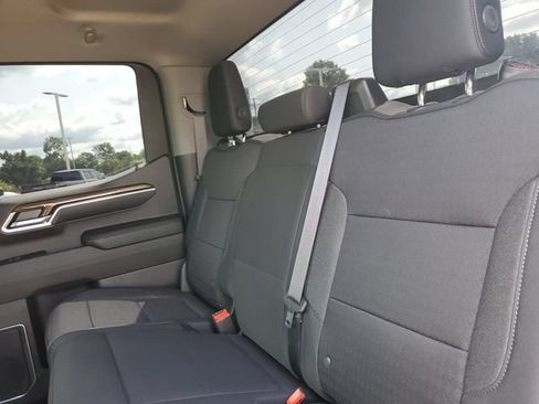 Used 2022 Chevrolet Silverado 1500 LT AWD/4WD image 27