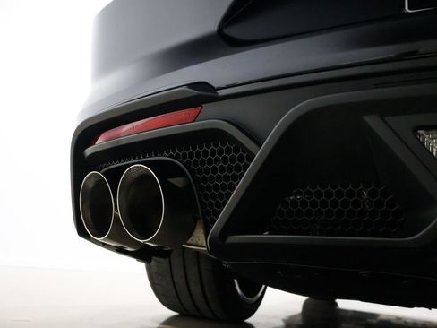 Used 2022 Ford Mustang Shelby GT500 w/ Carbon Fiber Track Pack image 79