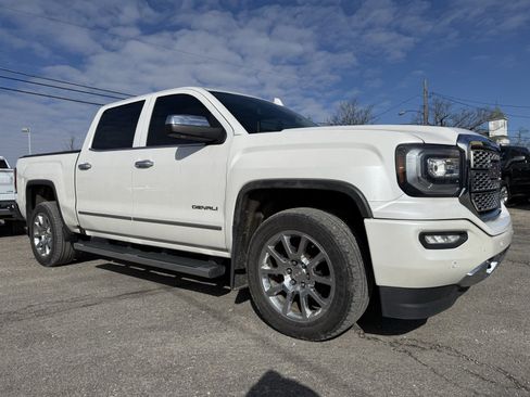 Used 2016 GMC Sierra 1500 Denali w/ Enhanced Driver Alert Package image 9