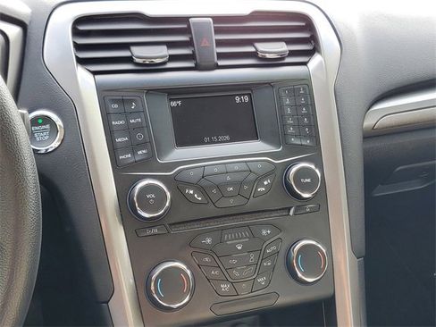 Used 2018 Ford Fusion S image 23