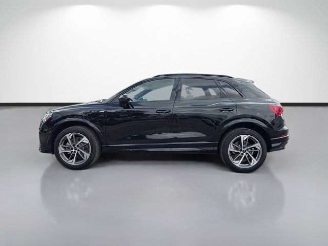 Used 2025 Audi Q3 2.0T Premium w/ Convenience Plus Package AWD/4WD image 6