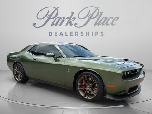 Used 2021 Dodge Challenger R/T Scat Pack w/ Dynamics Package RWD image 7