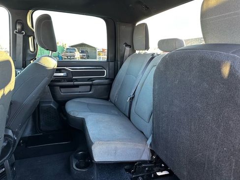 Used 2024 RAM 2500 Big Horn image 32