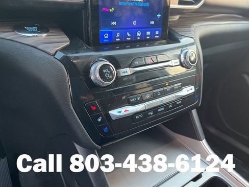 Used 2023 Ford Explorer Limited w/ Limited Technology Package RWD image 26