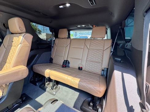 Used 2023 Cadillac Escalade Premium Luxury w/ LPO, Floor Liner Package RWD image 18