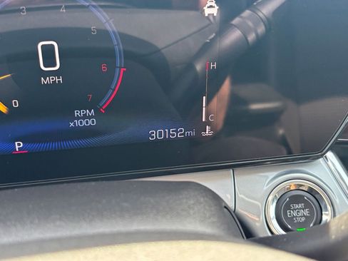 Used 2025 Chevrolet Trax LT w/ LT Convenience Package image 39