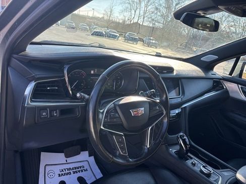 Used 2023 Cadillac XT5 Premium Luxury image 27