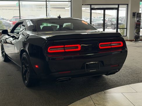 Used 2023 Dodge Challenger R/T w/ Plus Package image 7