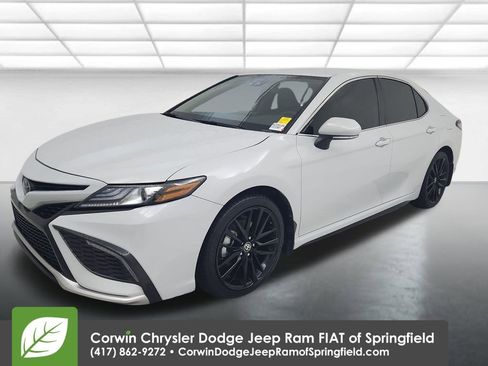 Used 2024 Toyota Camry XSE image 4