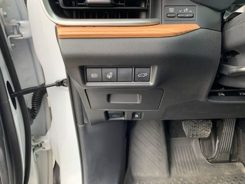 Used 2024 Toyota Grand Highlander Platinum image 34