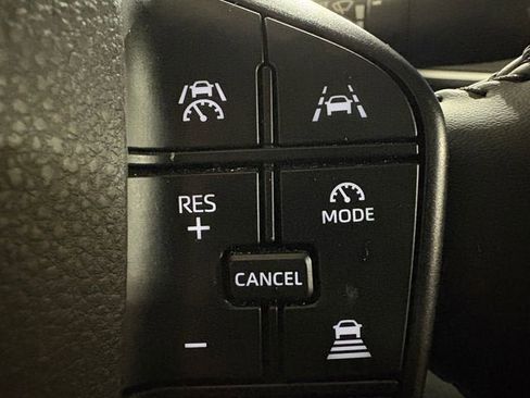 Used 2024 Toyota Prius LE image 16