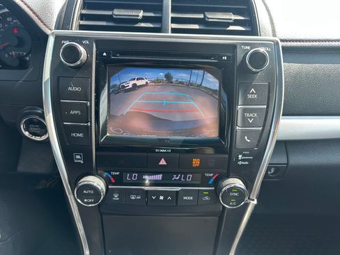 Used 2017 Toyota Camry XSE w/ Moonroof Package FWD image 21